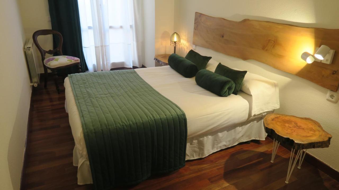 Apartamentos Palacio Azcarate Travesia Calvario Ezcaray Eksteriør bilde